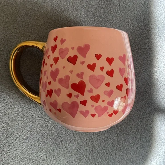 NWT Beautiful Thyme & Table Pink Mug W Gold Handle & Red & Pink Hearts - Picture 5 of 6